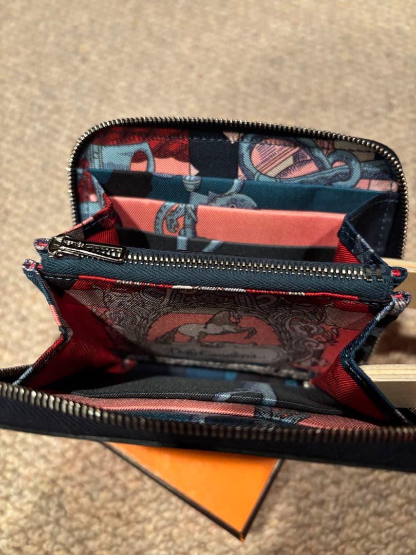 HERMES エルメス　シルクインコンパクト　財布　ウォレット　新品未使用