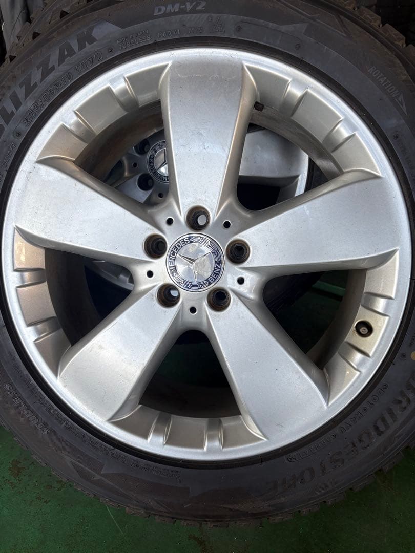 送料無料　ベンツ純正ホイール　スタッドレタイヤ　255/50R19 Mクラスなど
