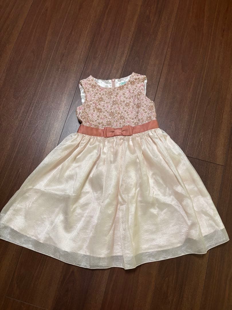 TOCCA 花柄刺繍ドレス 120サイズ