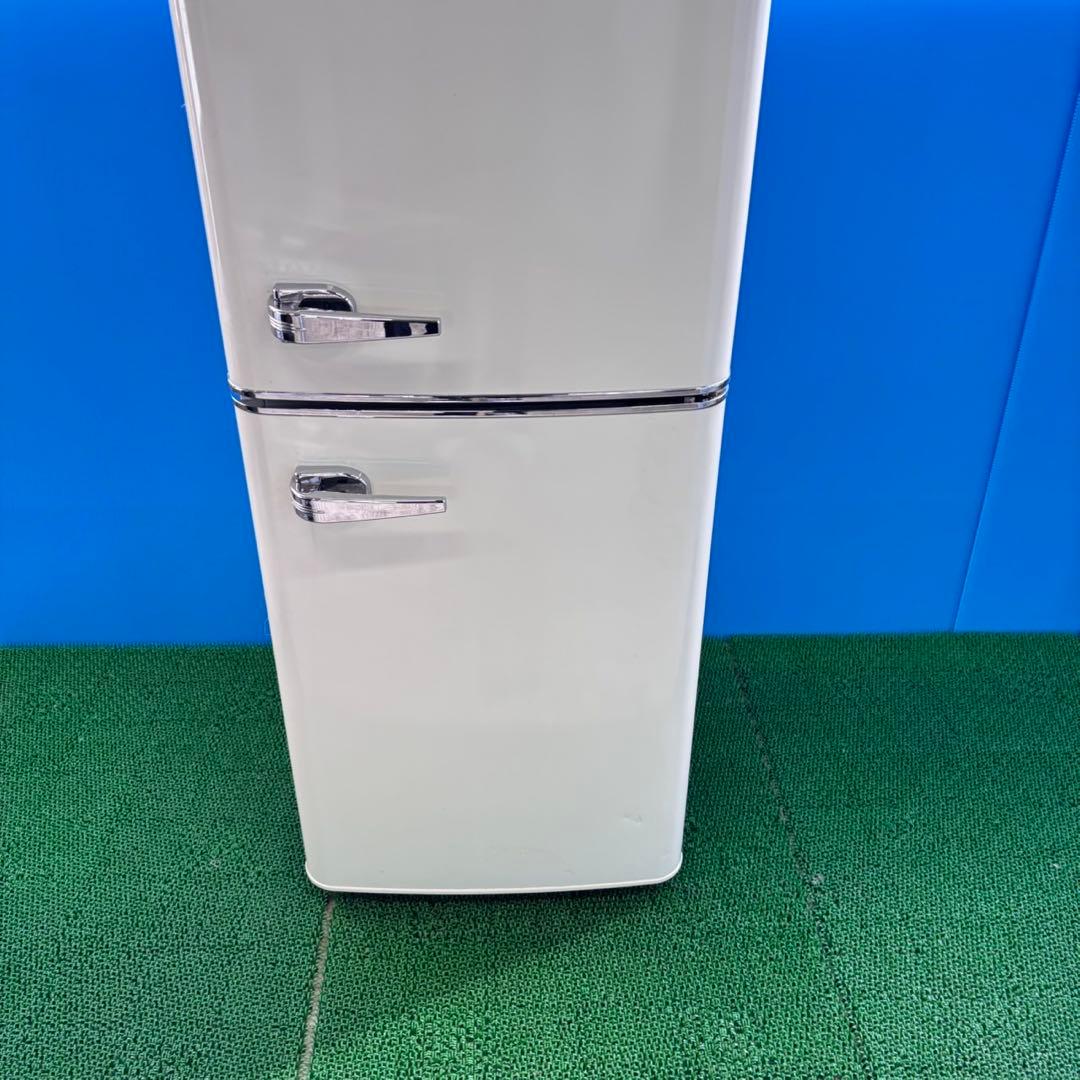 728 レトロデザイン　冷蔵庫　小型　一人暮らし　右開き　おしゃれ　かわいい