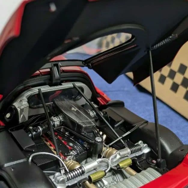 matel Elite　Ferrari Enzo 1/18