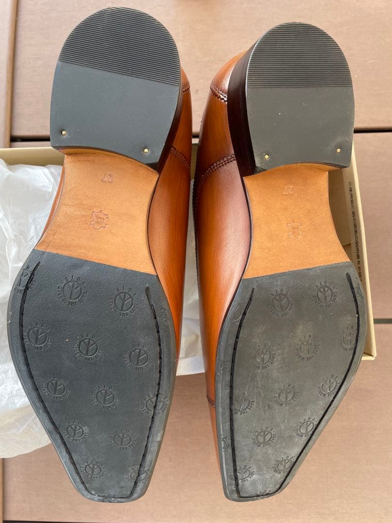 KATHARINE HAMNETT LONDONブラウン ２７㌢