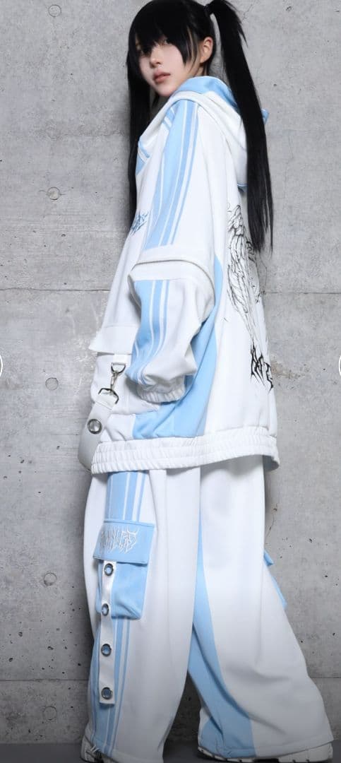 Amilige ハトメベルト付きライン入り パンツ