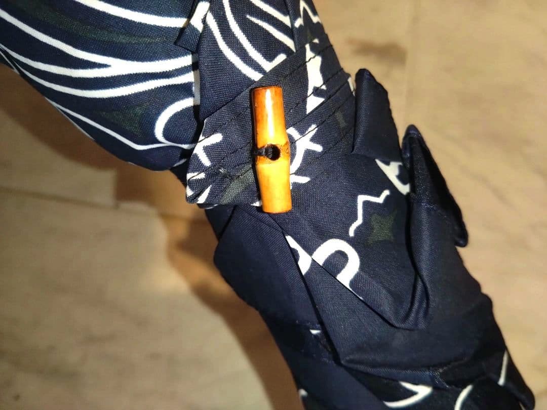 美品　マニプリ　日傘　折りたたみ　ペイズリー　ブラック