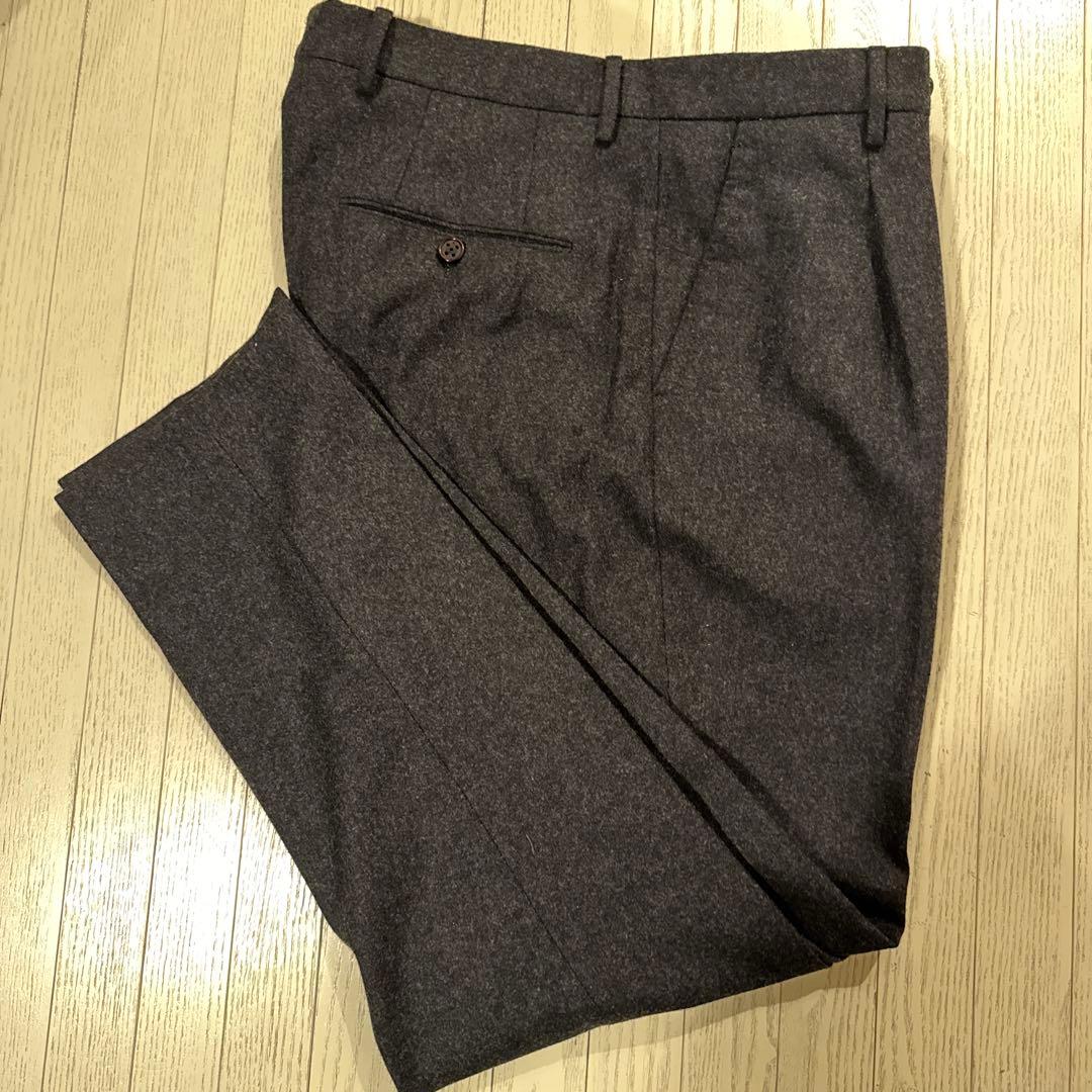 ベルウォッチ 46 ダークネイビー タック入りスラックス