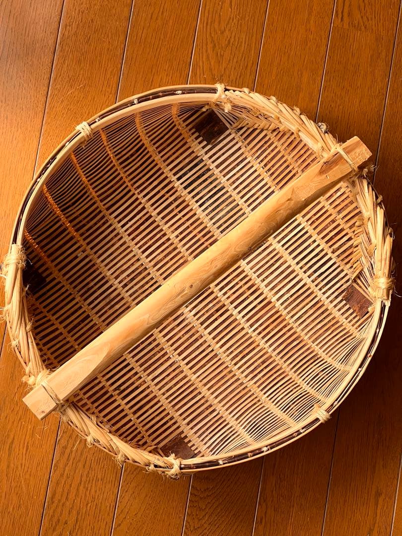 【新品・未使用】東北の伝統工芸 肥料振りかご 桜皮編み 特大サイズ　希少