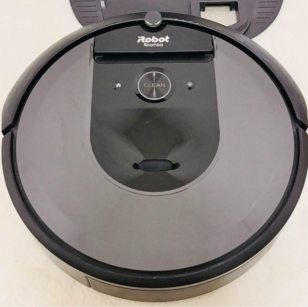 iRobot アイロボット Roomba ルンバ　ルンバi7 クリーンベース付き