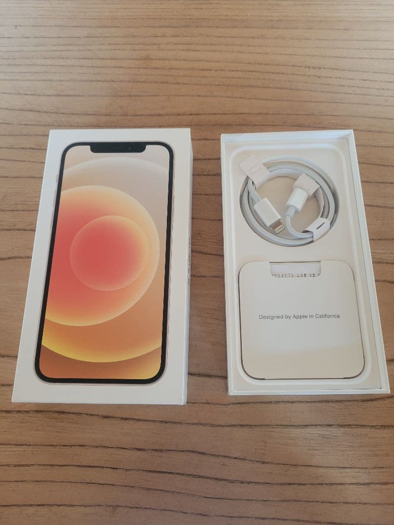 ​iPhone 12 ホワイト 128GB SIMフリー 付属品有り 修理歴なし