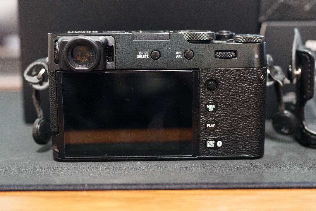 FUJIFILM X100VI ブラック レザーケース付き