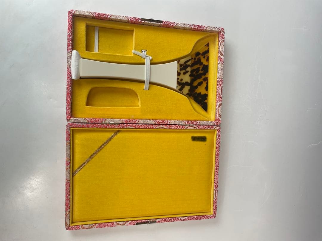 三味線バチ 撥　本鼈甲　大型　開き139mm 重量255g