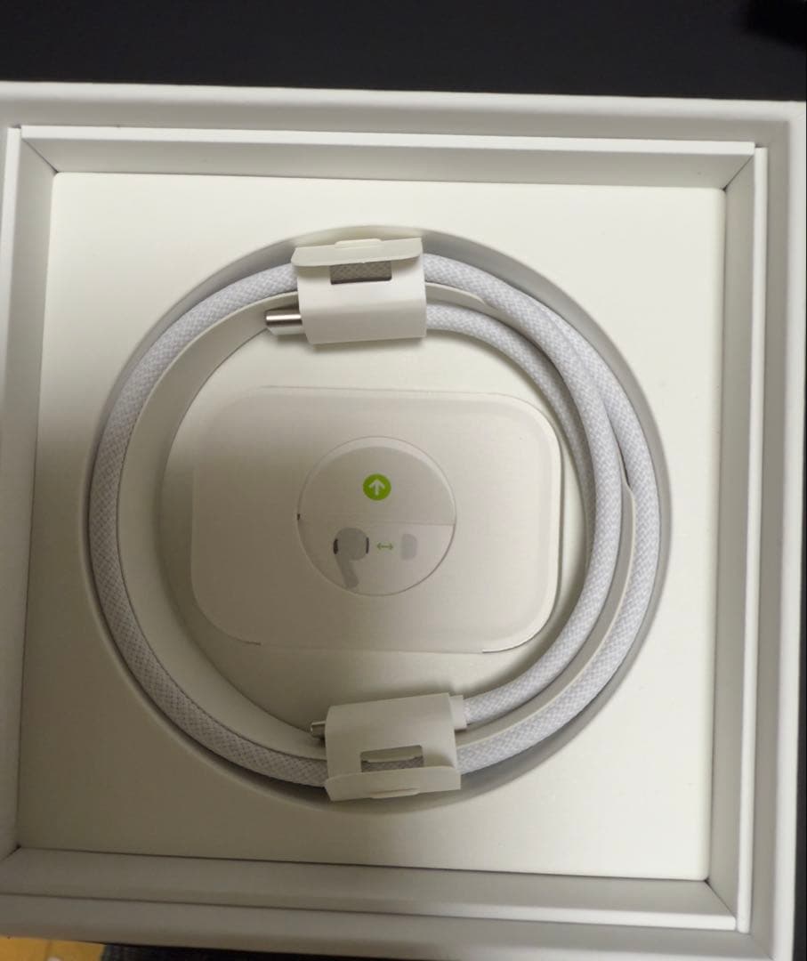 み*つ様 未使用に近い　Airpods pro 第二世代　Apple care+