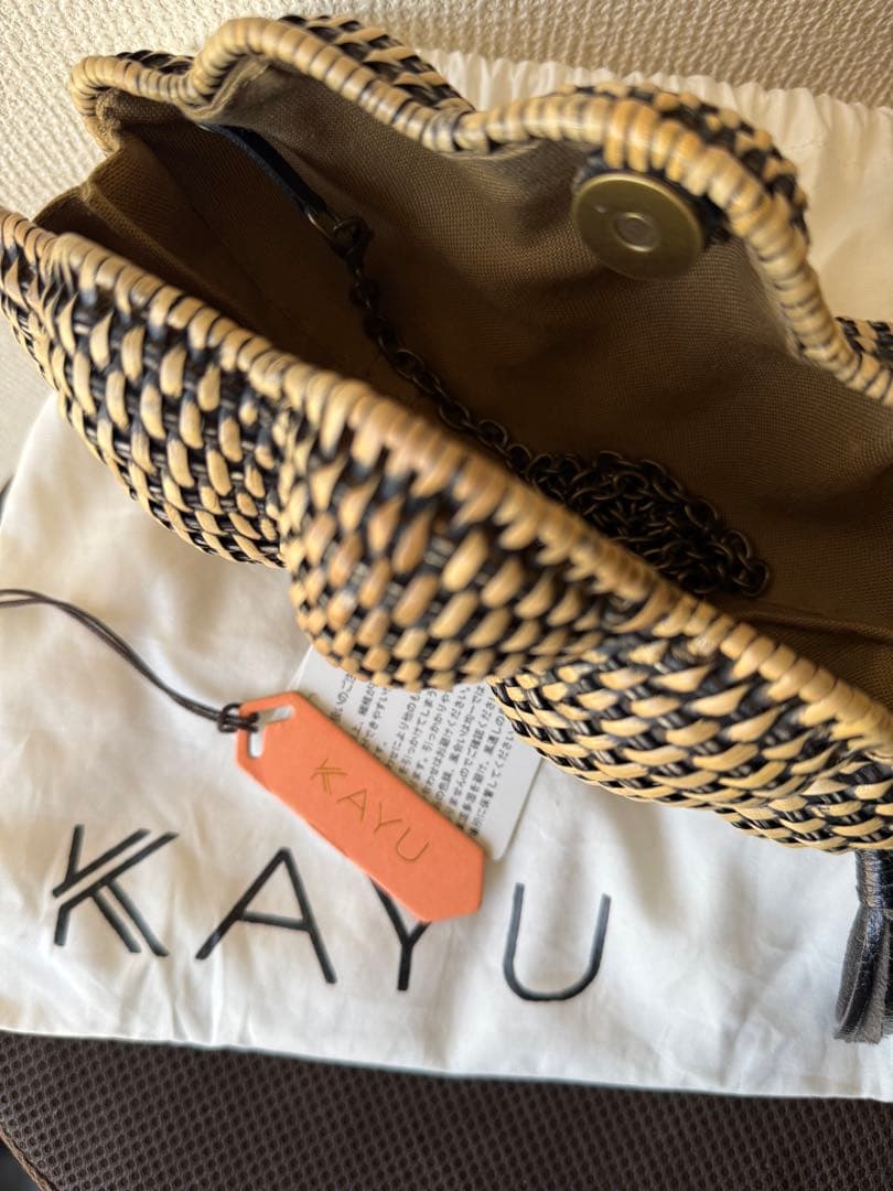 未使用品【KAYU】シェル型クラッチショルダーバッグロンハーマン