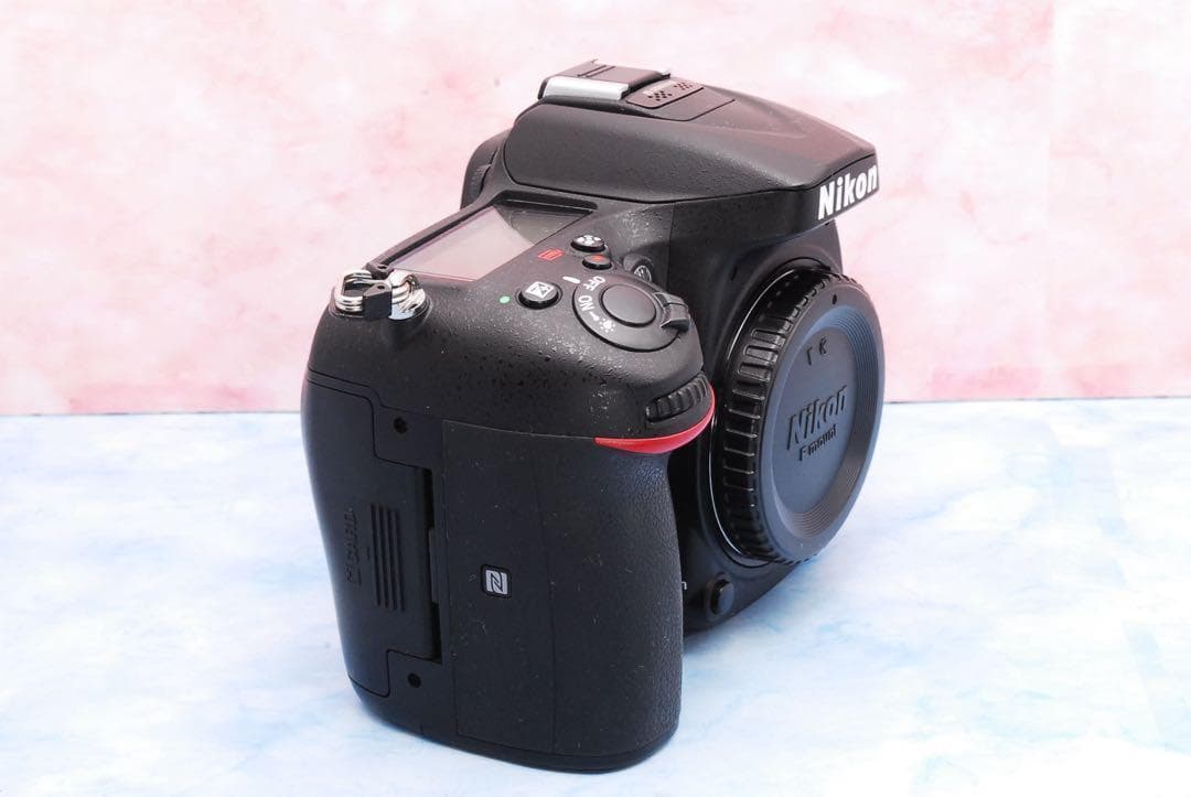 ニコン D7200★Wレンズ★一眼レフカメラ★美品★高画質＆高性能★Wi-Fi