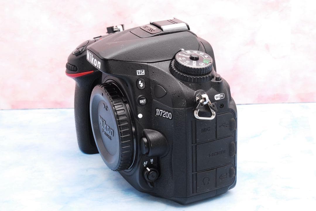 ニコン D7200★Wレンズ★一眼レフカメラ★美品★高画質＆高性能★Wi-Fi