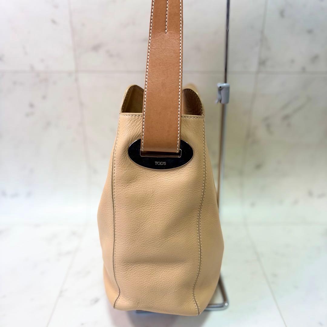 TOD'S トッズ ハンドバッグ レザー ベージュブラウン 肩掛け トートバッグ