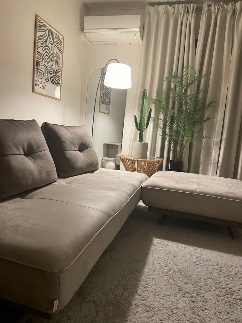 引越しセール中@Meg アルフレードソファ&オットマン&背もたれ2個