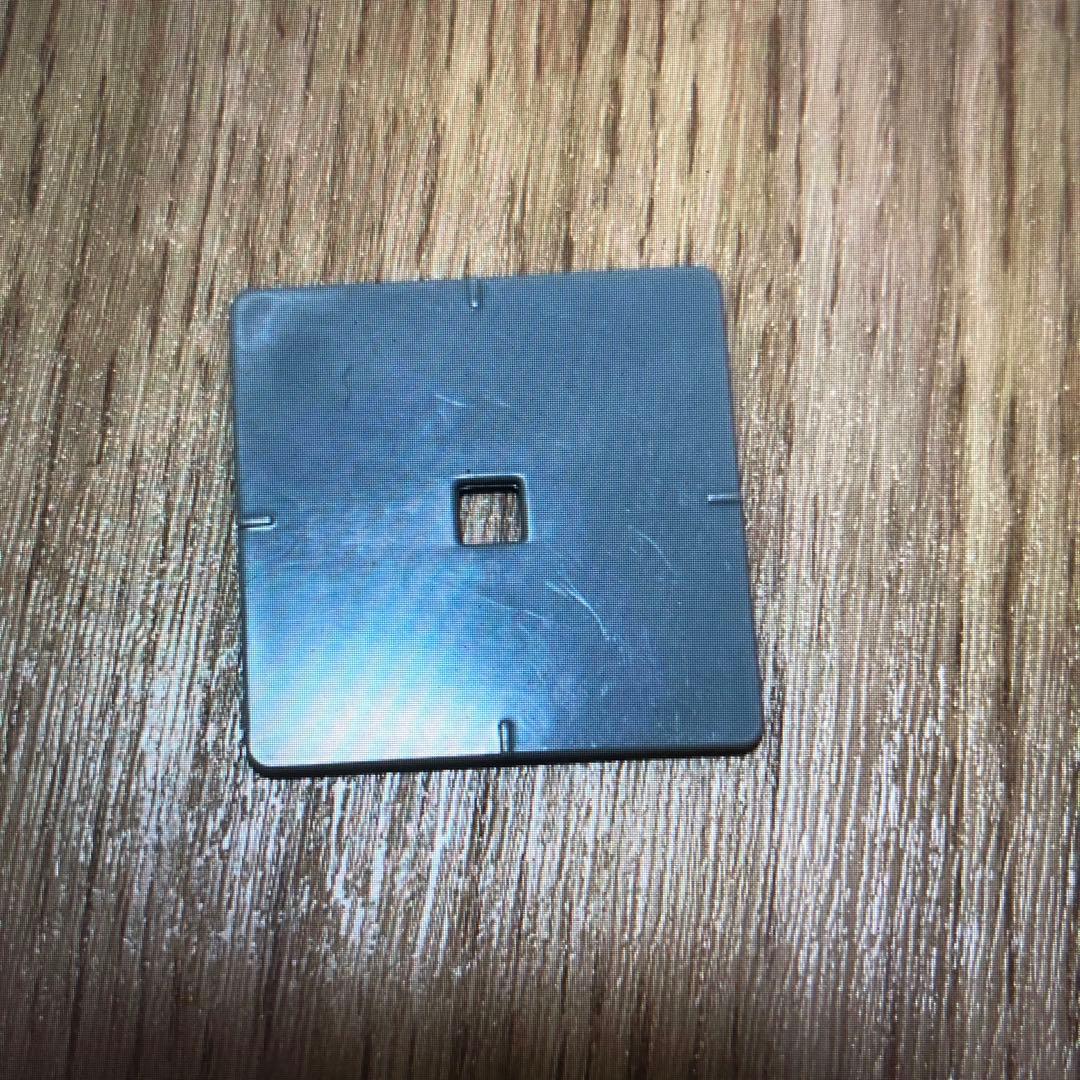 金属製正方形プレート