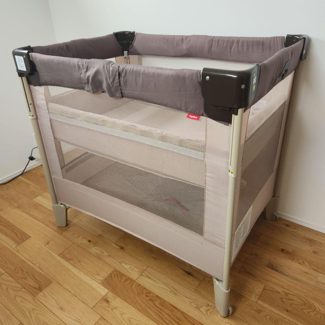 アップリカ ココネルエアー ベビーベット①