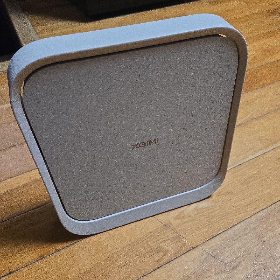 XGIMI Elfin Flip Pro プロジェクター 本体