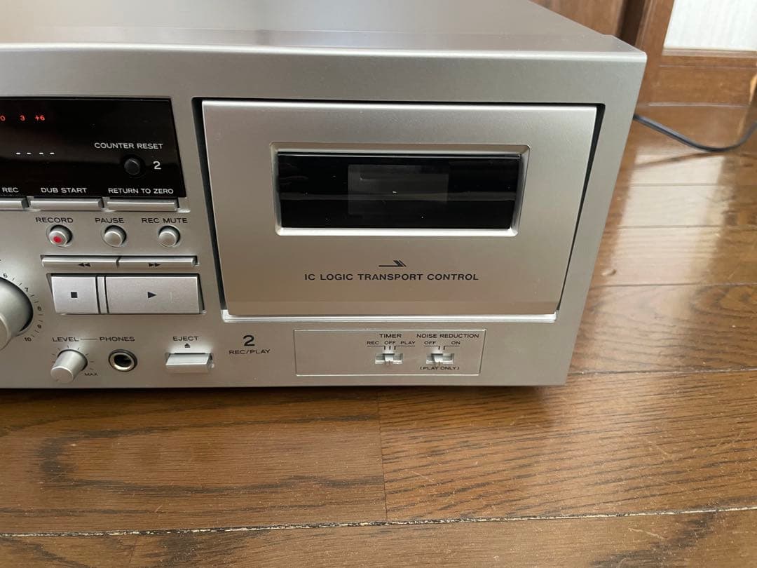 ラジオ・コンポ TEAC W-1200 Double Cassette Deck