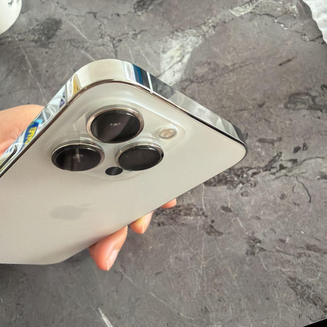 【専用】Apple iPhone 13 Pro ホワイト 本体