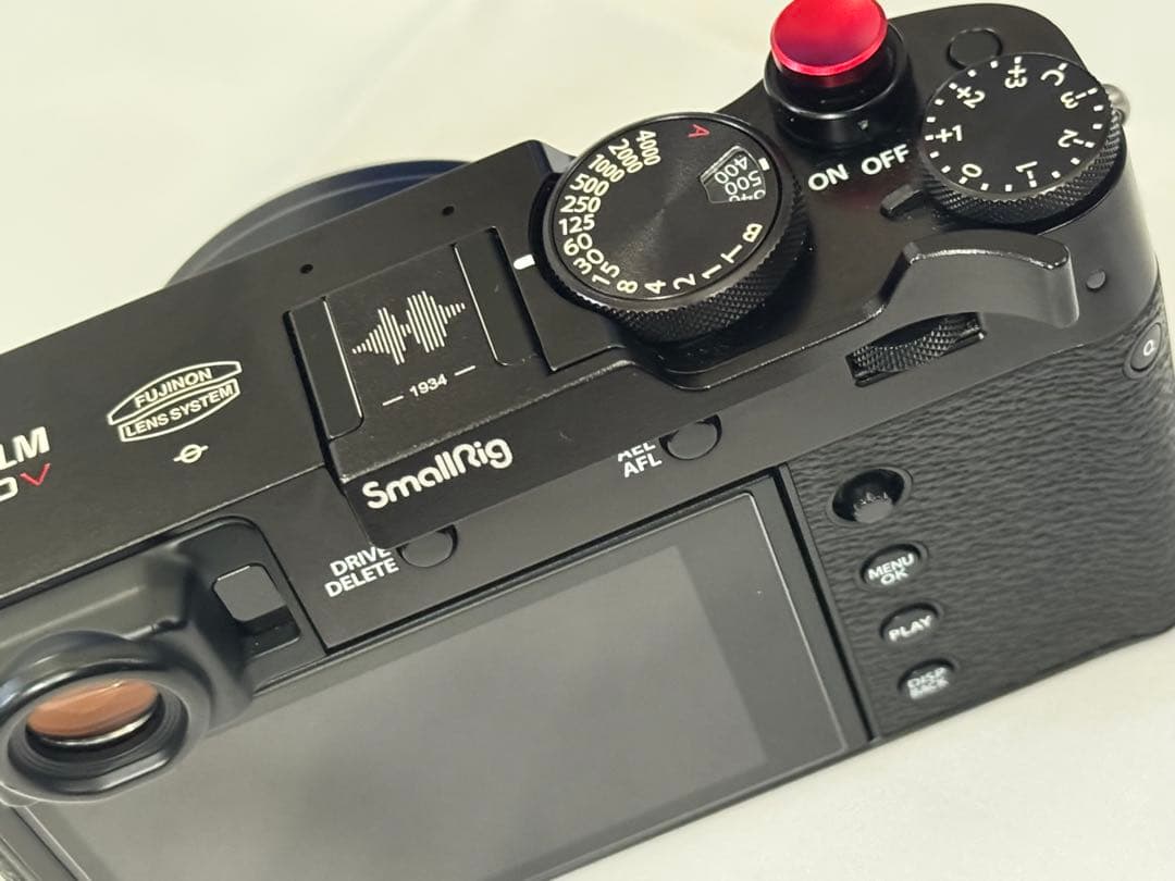 アクセサリー多数！FUJIFILM X100V