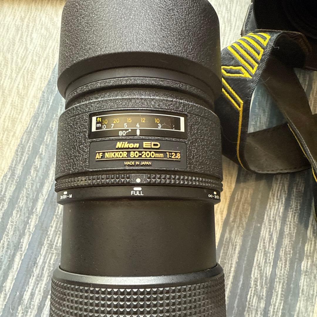 NikonF4カメラNikkor 35-70mmと80-200mm レンズセット
