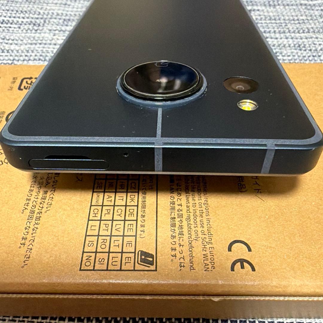 SHARP AQUOS sencn8 ブラック 液晶焼けあり 保護フィルム付き