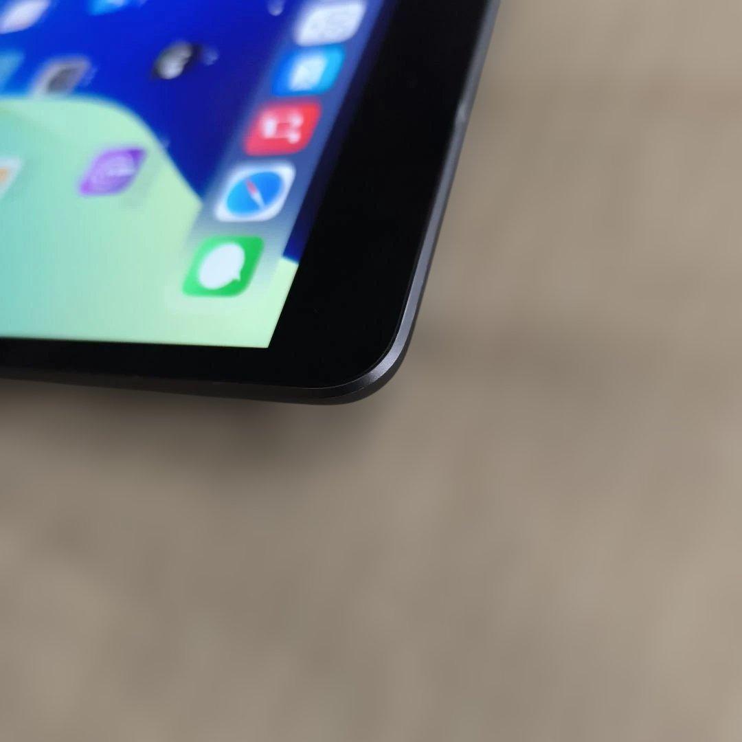 P*o様 iPad Air第3世代/64GB Wi-Fi + Cellular