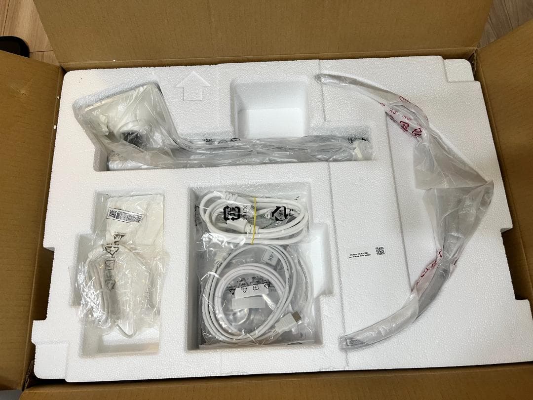 LG 27UP850-W 4K UHD モニター 27インチ