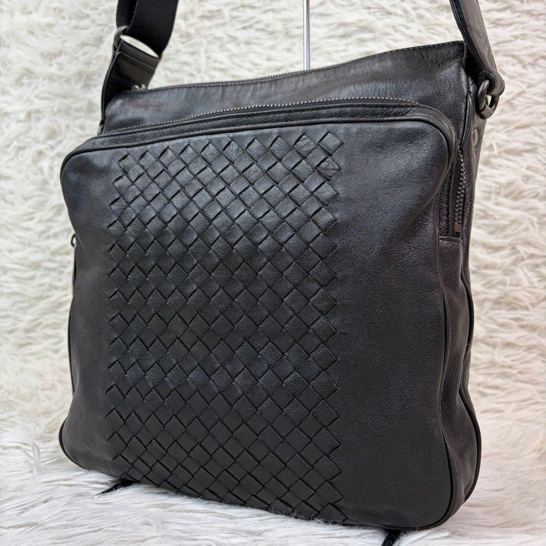 極美品✨BOTTEGA VENETA ショルダーバッグ イントレチャート 漆黒