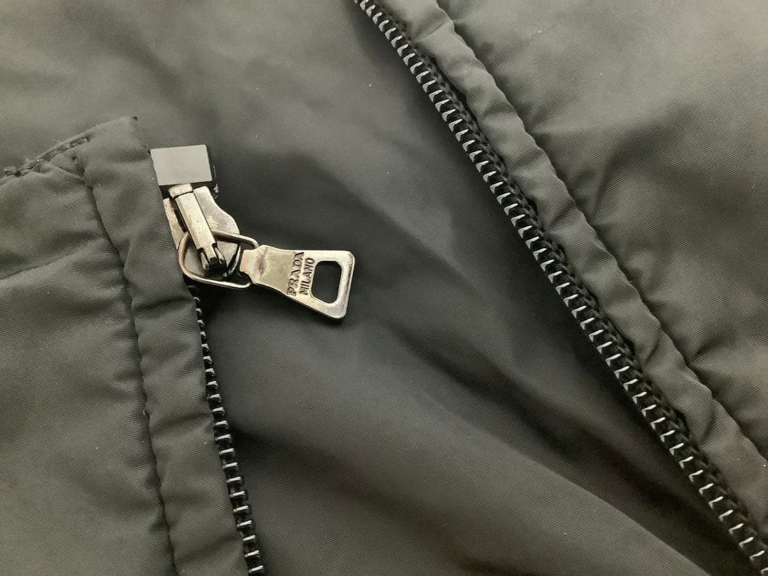 プラダメンズダウンベスト黒　L