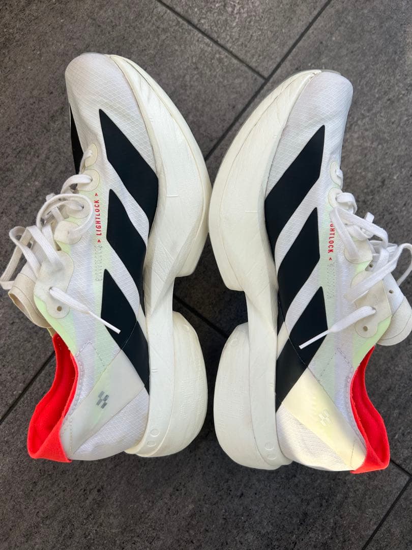 アディオスプロ4 25.5センチ