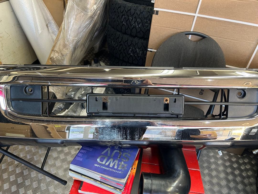 ランクルGRJ76純正フロントバンパー