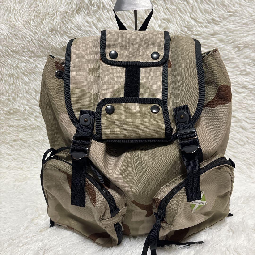 ラゲッジレーベル　迷彩　リュック　バックパック　収納多数　極美品　カモフラ