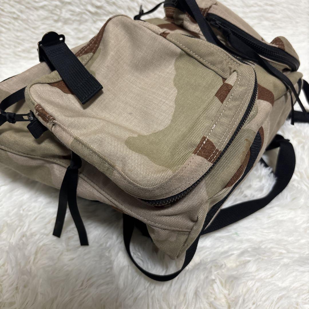 ラゲッジレーベル　迷彩　リュック　バックパック　収納多数　極美品　カモフラ