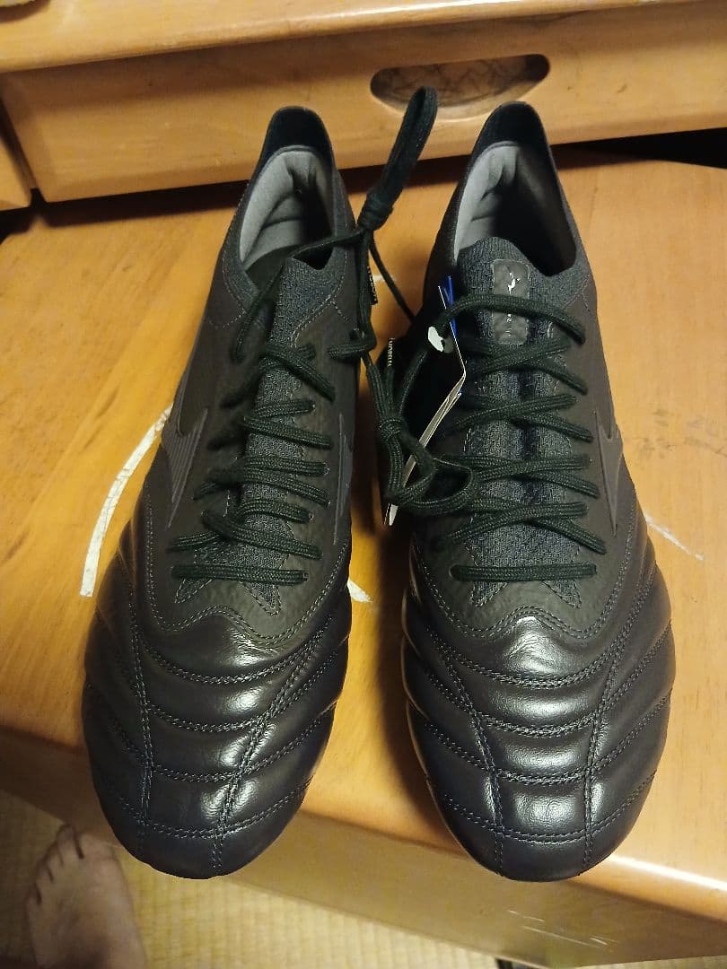 サッカースパイク モレリアネオ4β LTD