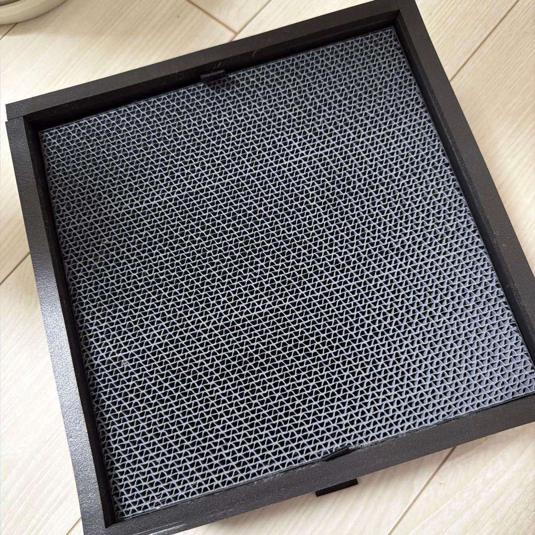 バルミューダ　THE PURE 空気清浄機 A01A-WH