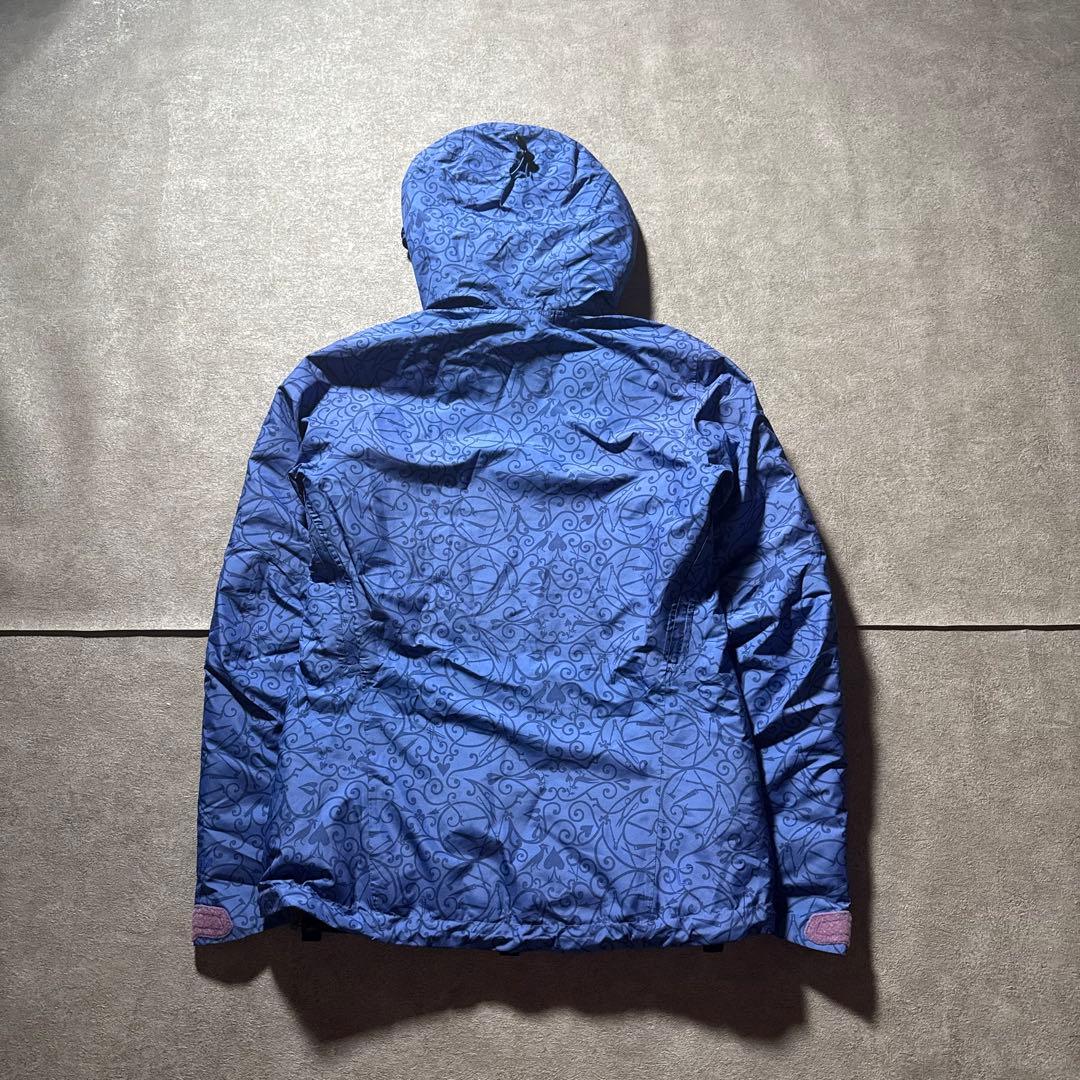 希少 Burton AK GORE-TEX スノボウェア スキーウェア 総柄 S