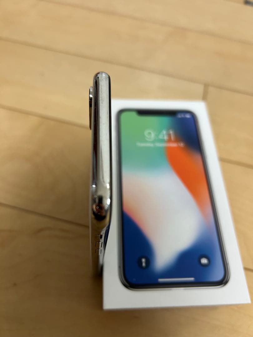 iPhoneX シルバー SIMロック解除 64gb