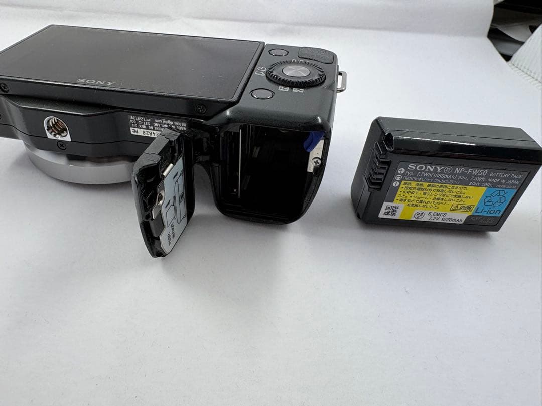 SONY　デジタル一眼カメラ NEX-5N　レンズ SEL30M35　フード