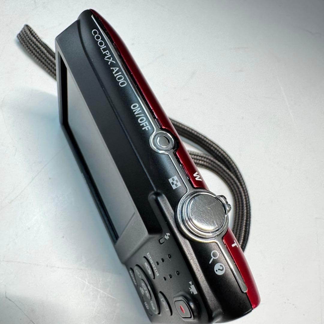 Nikon ニコン　デジタルカメラ COOLPIX　クールピクス A100 赤