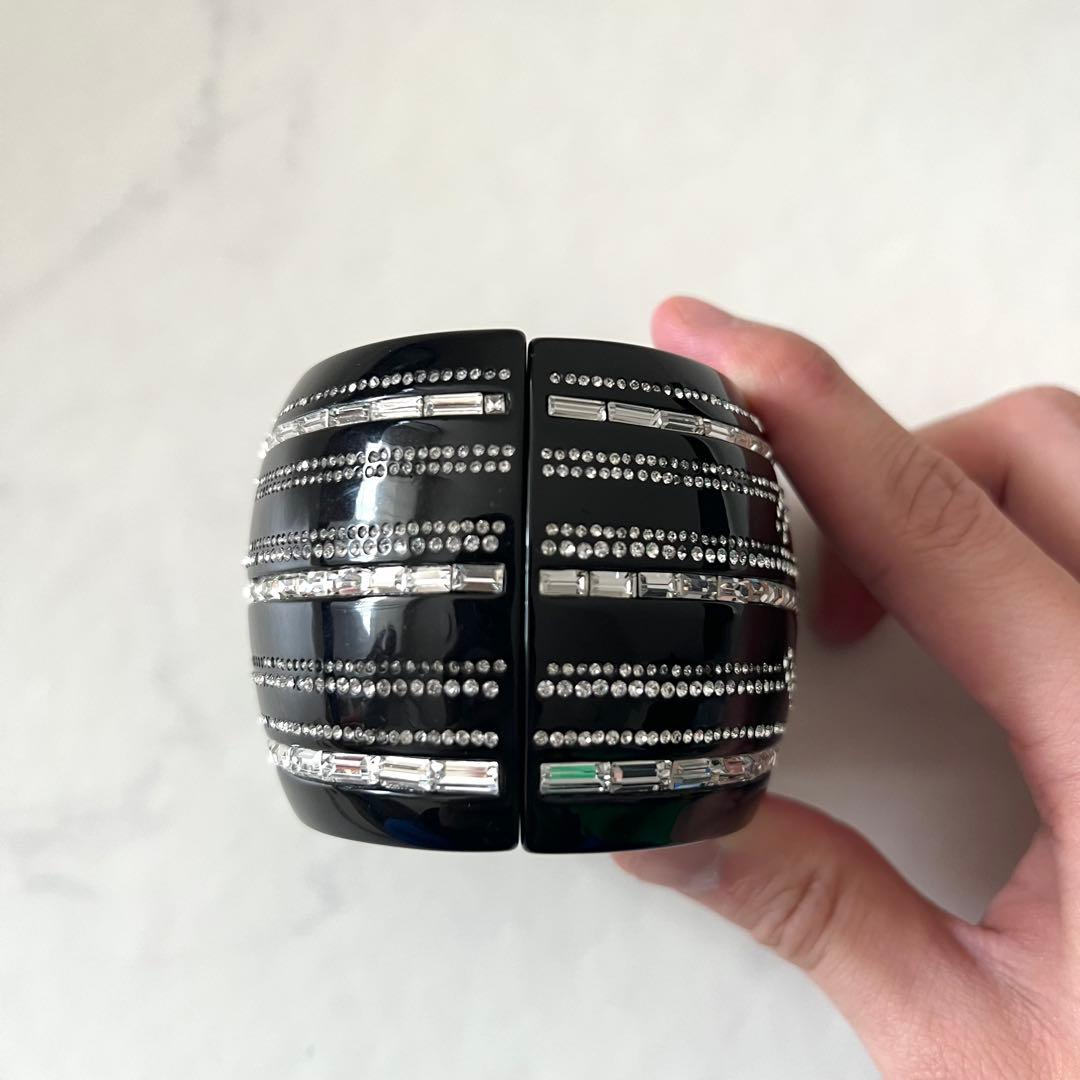 シャネル ココマーク ラインストーン バングル ブレスレット 黒 マグネット式