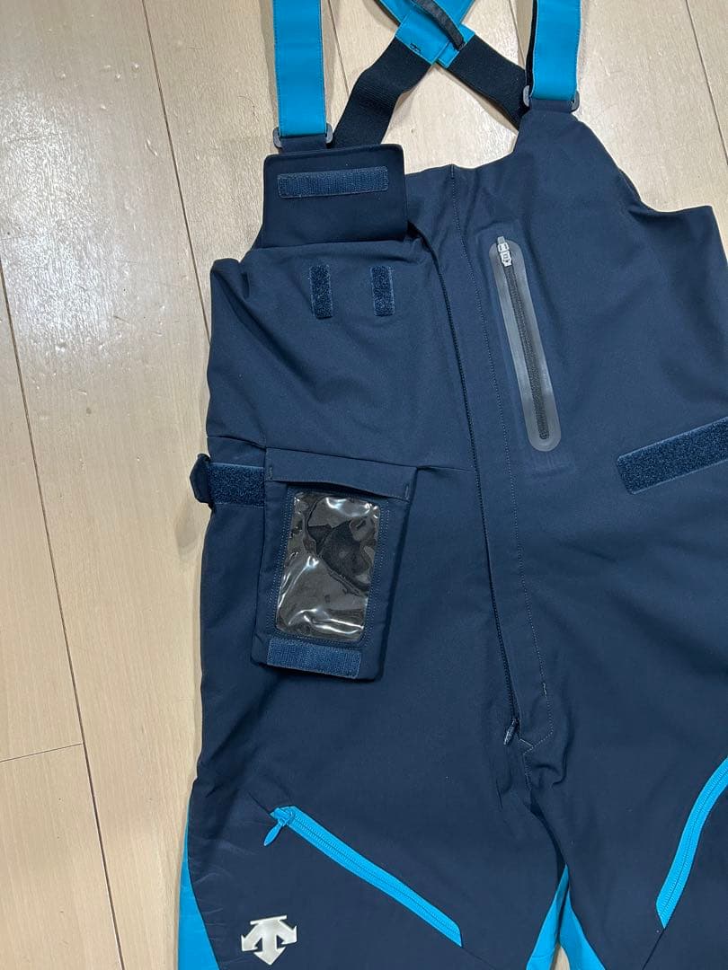デサント　スキーウェア　上下セット　Mサイズ　ビブパンツ