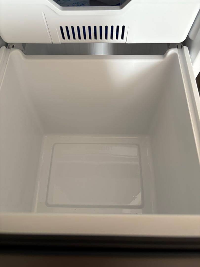 2024製Hisense（ハイセンス）冷蔵庫 162L 10月迄の保証書付き