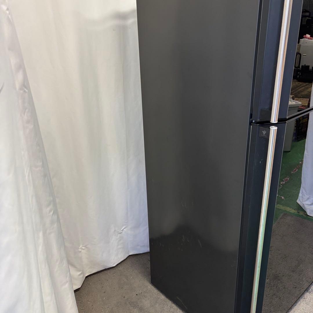 71⭕️冷蔵庫　SHARP　大型　500-600ℓ　黒　右開き　安い　設置無料