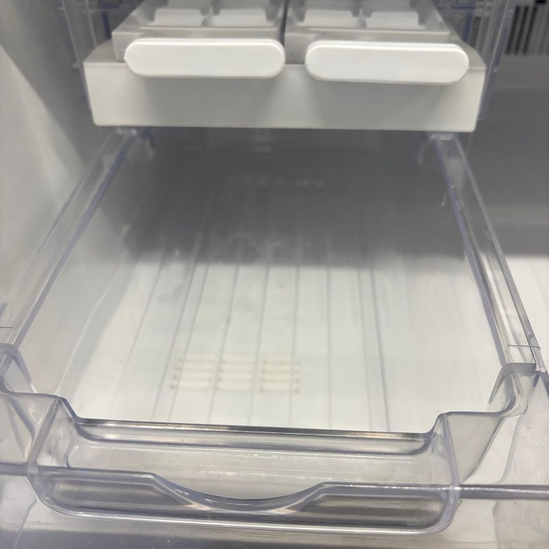 71⭕️冷蔵庫　SHARP　大型　500-600ℓ　黒　右開き　安い　設置無料