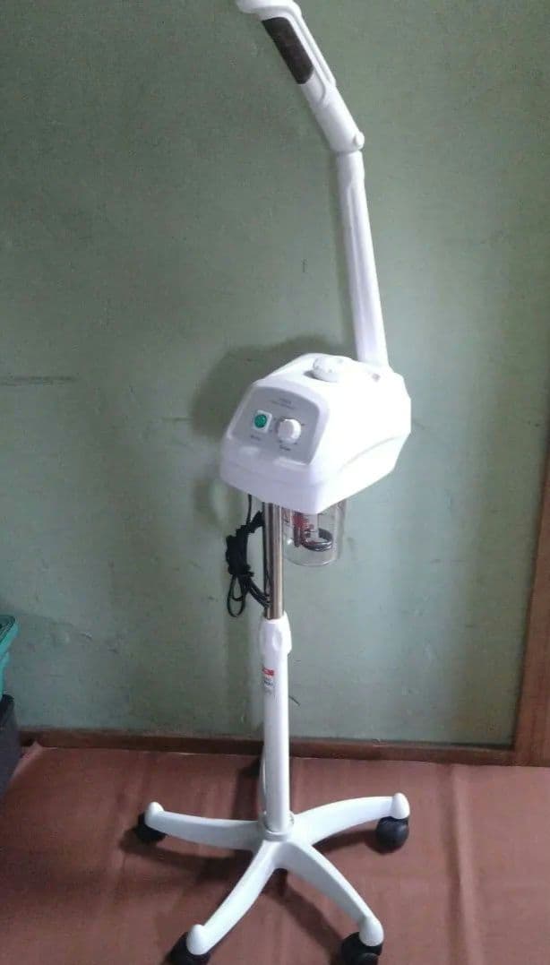 オゾンフェイシャルスチーマー　ST-1