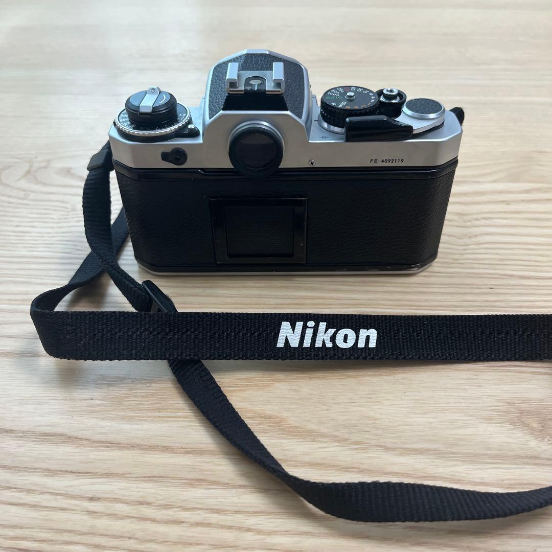 ［銀塩］Nikon FE フィルムカメラ 50mmレンズ