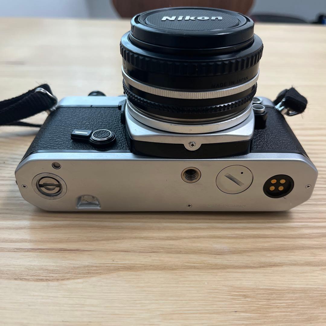 ［銀塩］Nikon FE フィルムカメラ 50mmレンズ